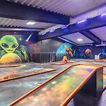 6 Person In